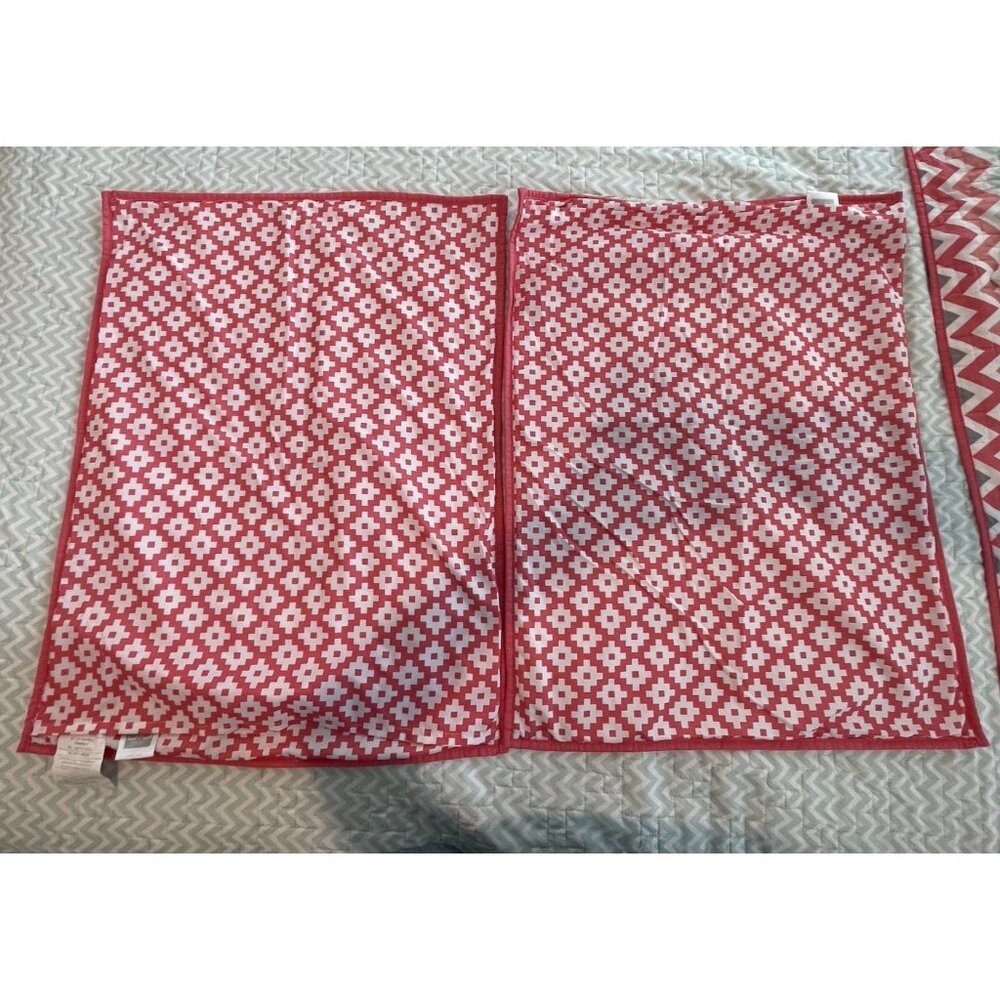 Full/Queen 3 Piece Reversible Quilt Set with Two Pillow Shams Bold Retro Chevron - Picture 7 of 14